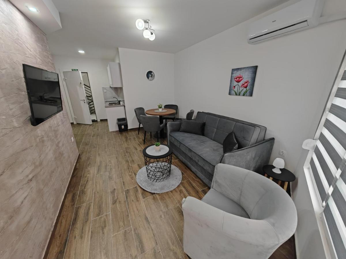 Imperial Apartment Veliko Gradiste Exterior photo