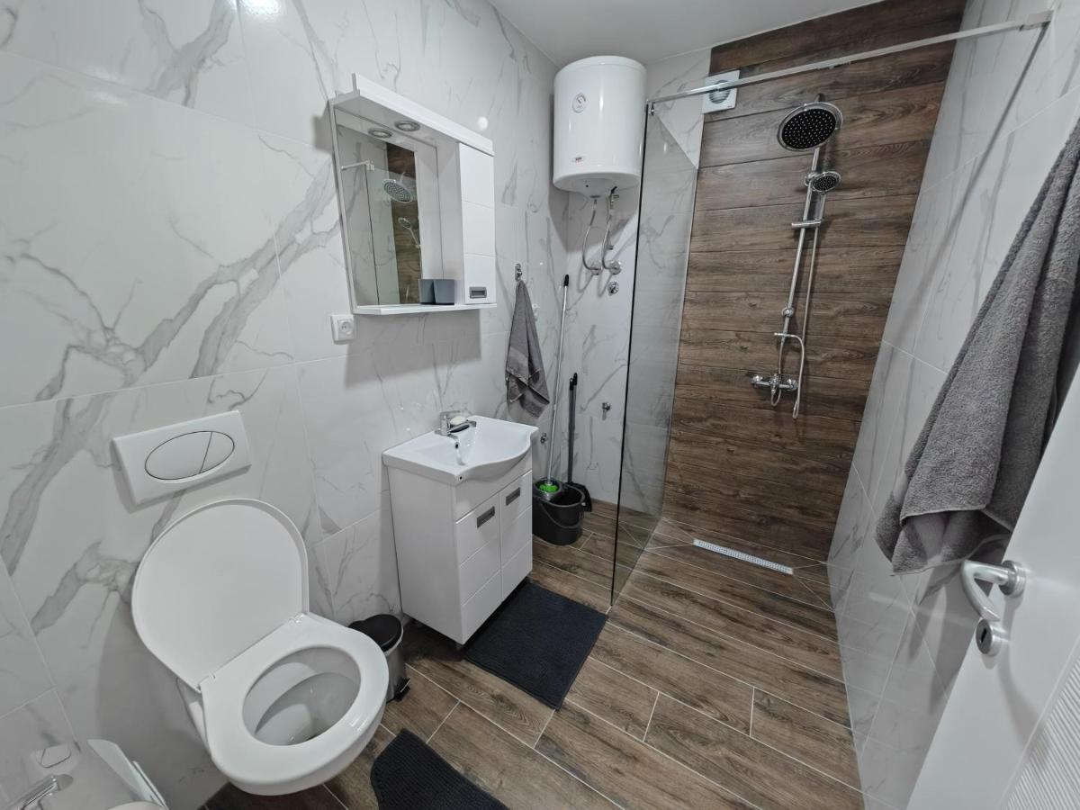 Imperial Apartment Veliko Gradiste Exterior photo