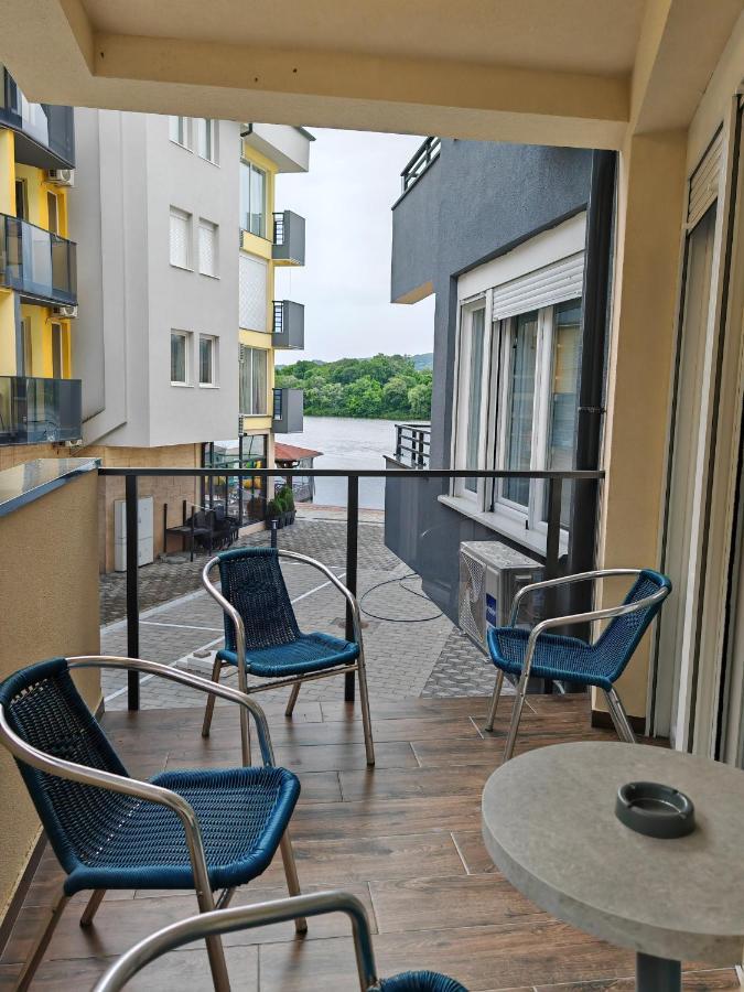 Imperial Apartment Veliko Gradiste Exterior photo