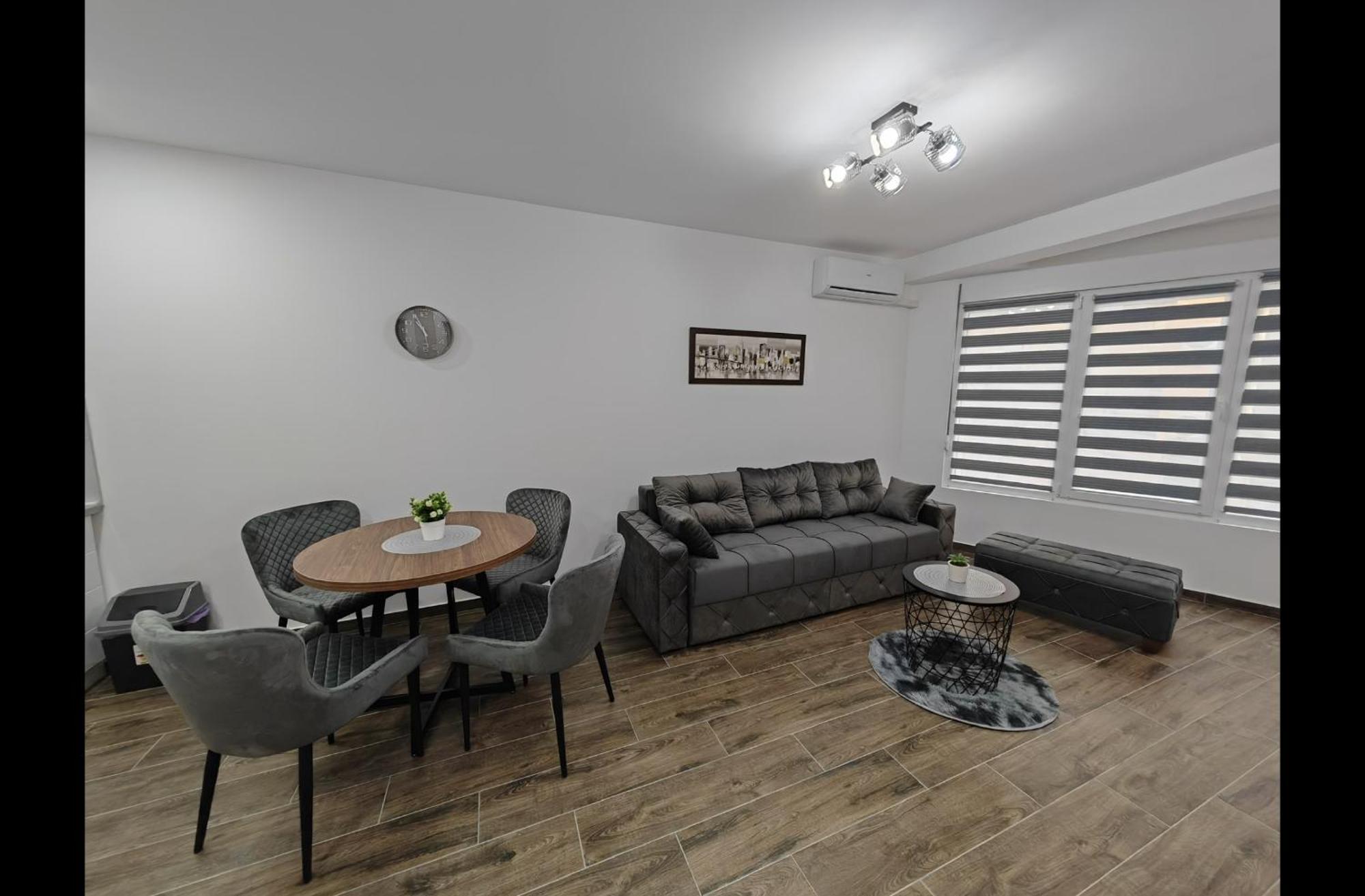 Imperial Apartment Veliko Gradiste Exterior photo